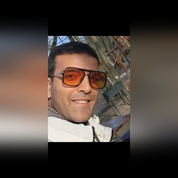 adamriahi